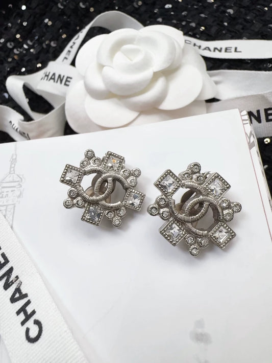 Chanel 15B clip-on earrings with double C logo