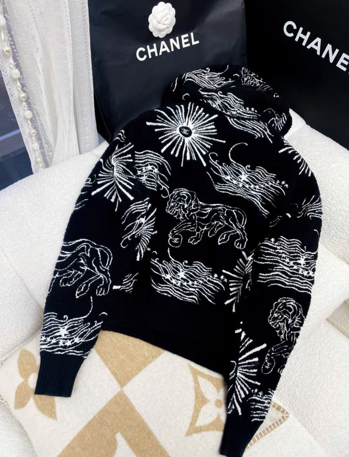 Chanel 2022 New Iconic CC Lions Hoodie