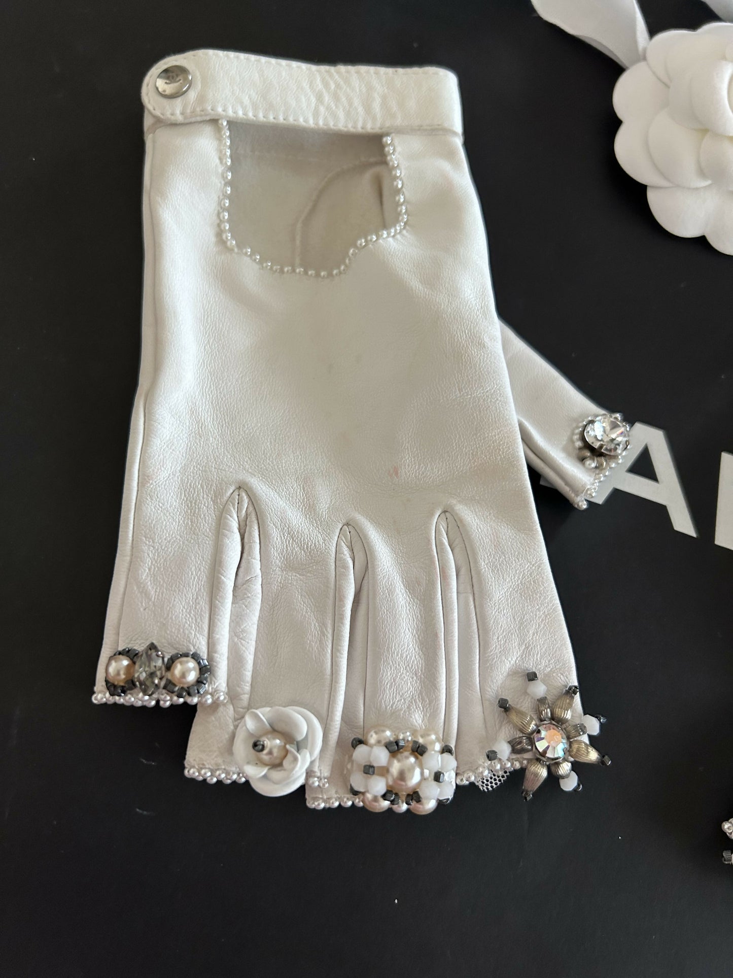 Chanel white fingerless gloves
