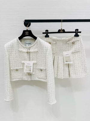 Chanel 25A white tweed jacket and skirt set