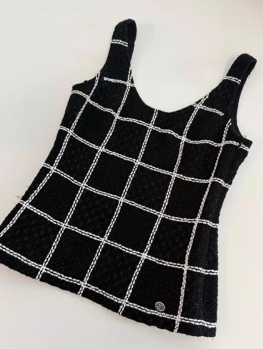 Chanel 20s Black and White top