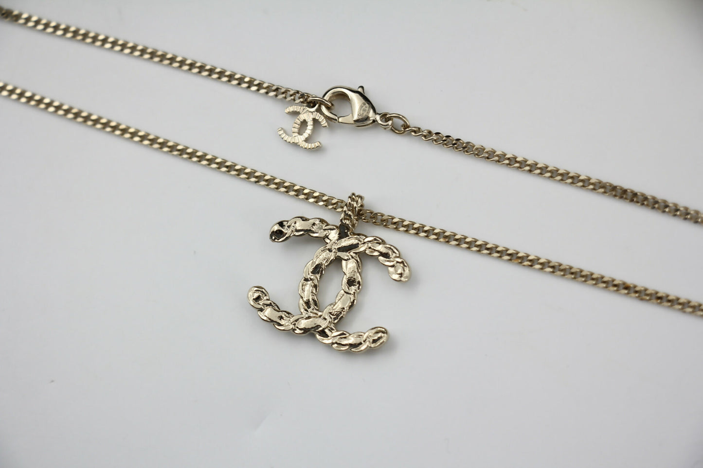 Chanel A20S Leather-threaded Metal Black Gold CC Necklace