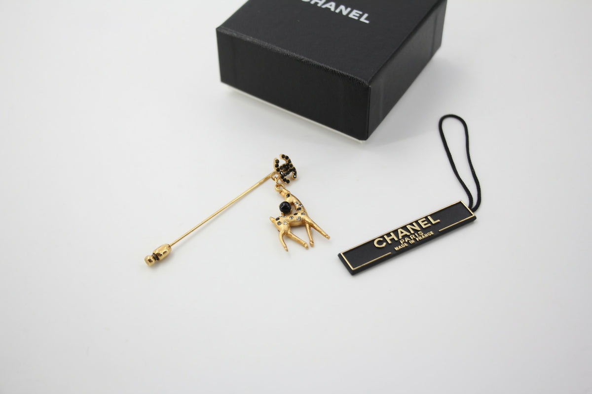 Chanel Vintage 01A Rhinestone Gold Plated Deer Brooch