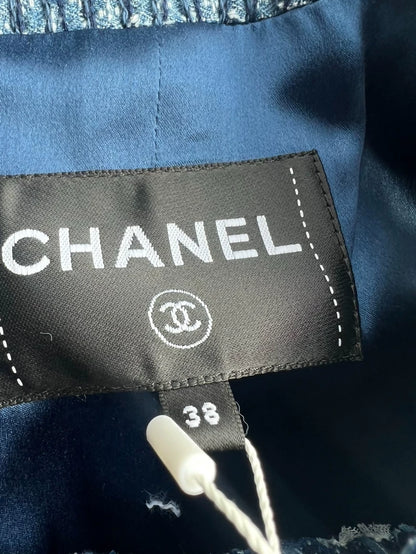 Chanel 25A blue tweed vest