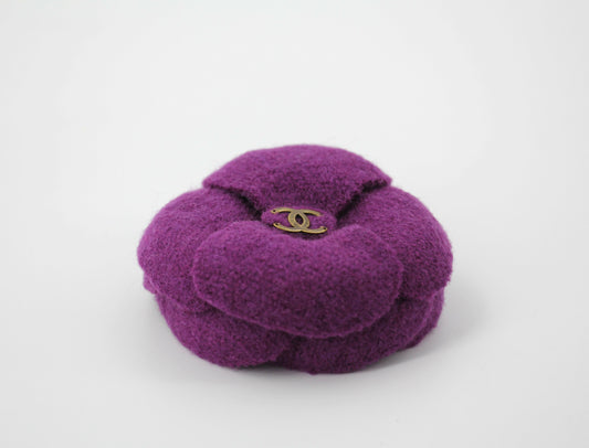 Chanel Vintage 81-85 Tweed Purple Large Camellia Brooch