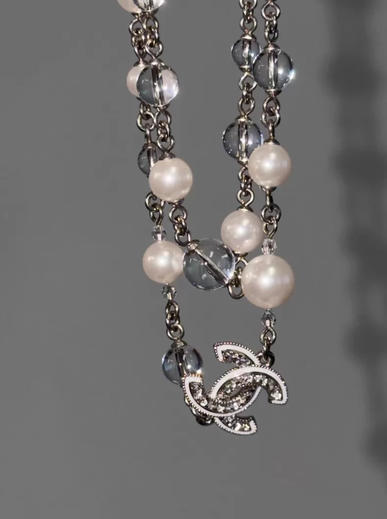 Chanel 25C White Glass Sweater Chain neckalce