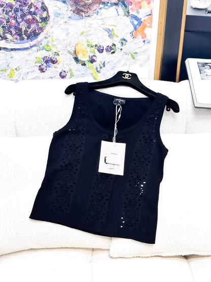 Chanel 25B black knit top