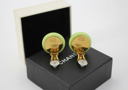 Chanel Vintage 96C Imitation Pearl Resin Light Green Round Clip-on Earrings