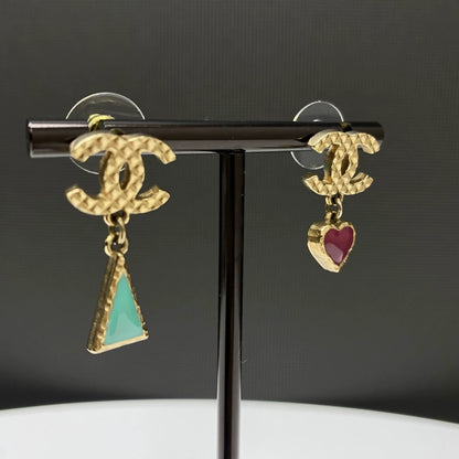 Chanel 17A Egyptian series gold diamond enamel double C pendant earrings