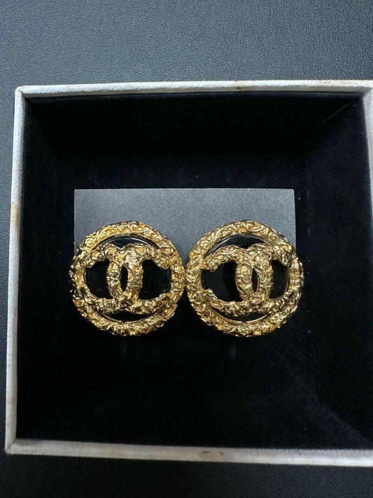 Chanel Vintage 93P Lava Black Gold Clip-on Earrings