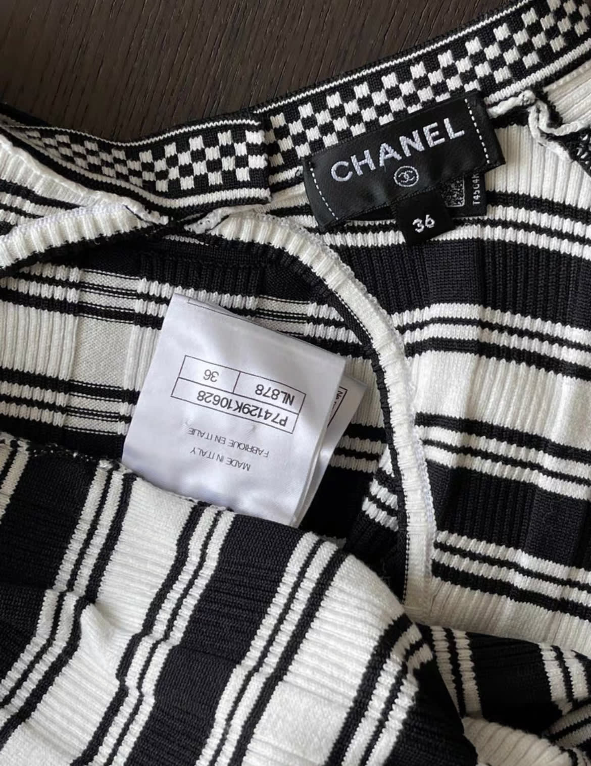 Chanel 2023 ss black and white striped backless top fr36