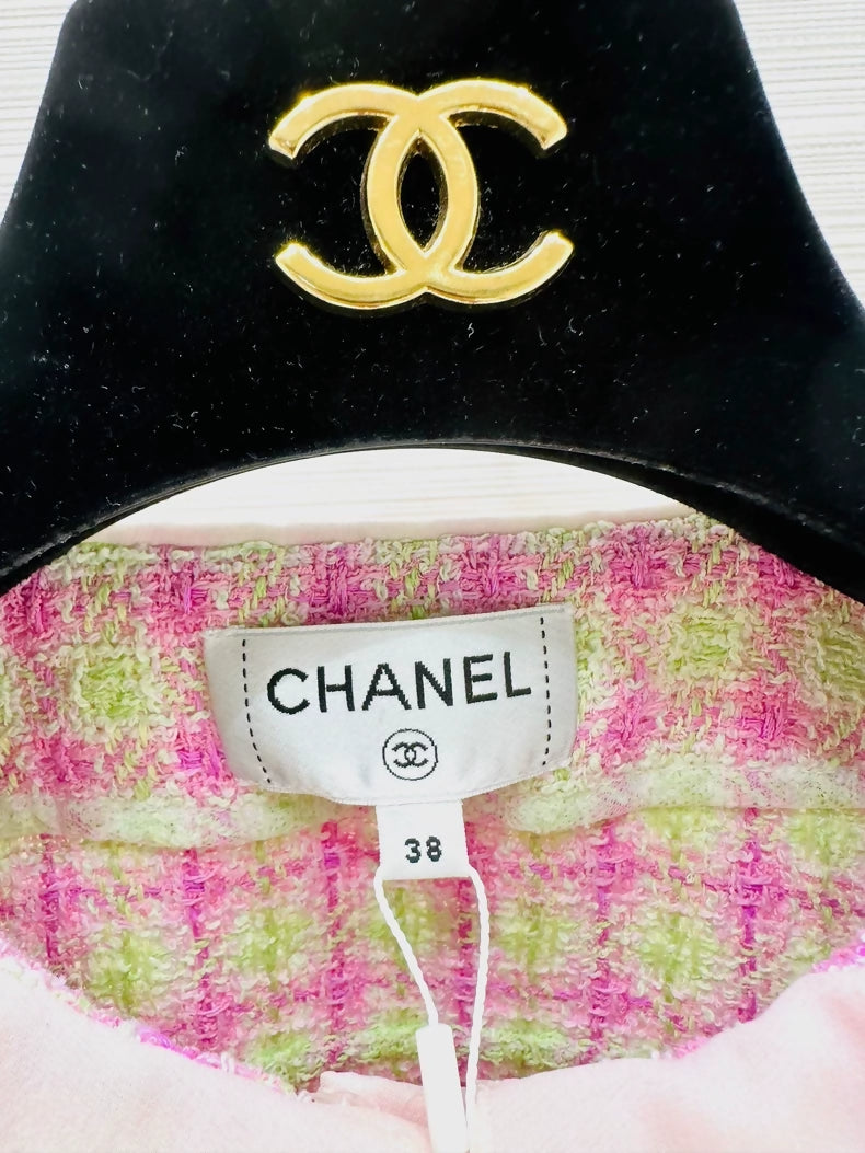 Chanel 25p pink and white tweed shirt