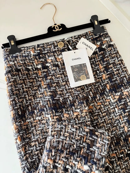 Chanel 16A Brown Tweed Trousers
