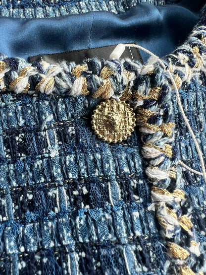 Chanel 25A blue tweed vest