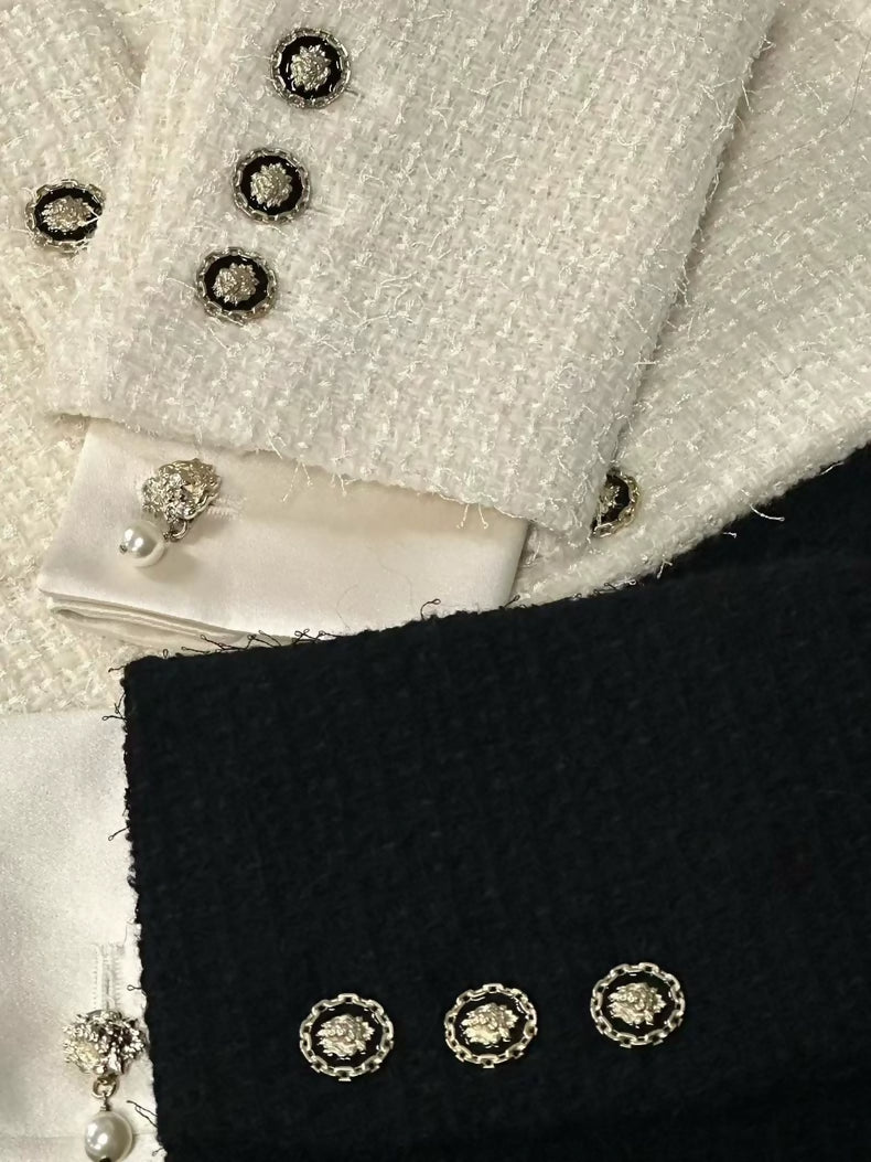 Chanel 20A Black and White ecru tweed jacket