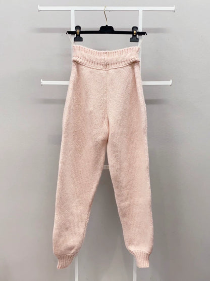 Chanel 21b light pink knitted pants