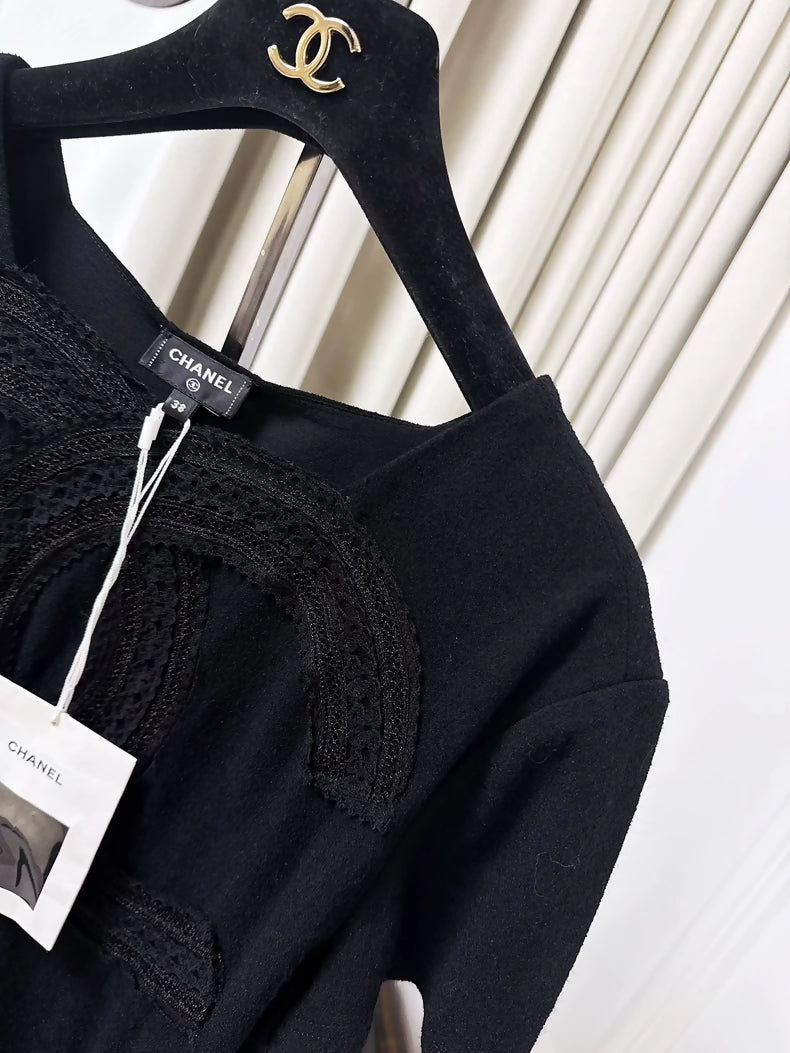 Chanel 24K black short-sleeved top