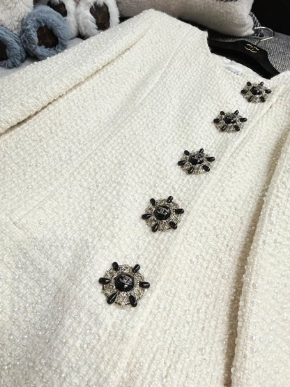 Chanel 18A off-white tweed jacket