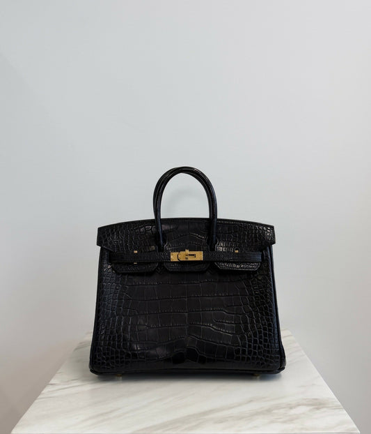 Hermès Birkin 25 Matte Alligator Noir GHW Y 2022