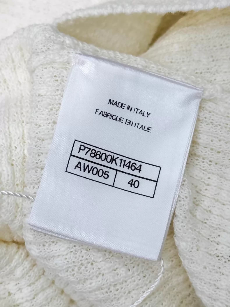 Chanel 25M white knit cardigan
