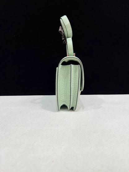 Hermes Constance 19 Vert Peppermint Crocodile Leather Palladium Hardware