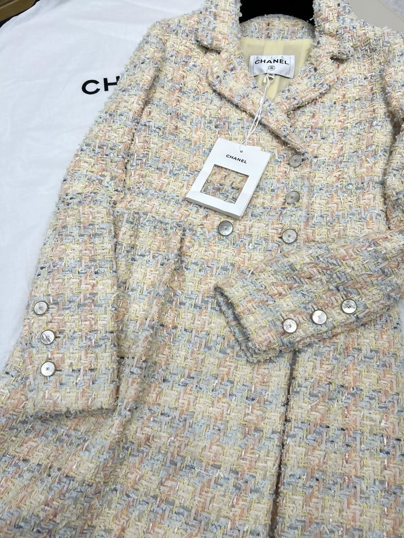 Chanel 25P mixed-color woven double-breasted dress
