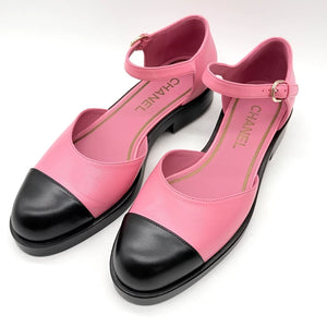 Chanel flats with thin buckle shoes
