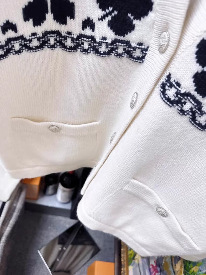 Chanel 20P black and white four-leaf clover cardigan