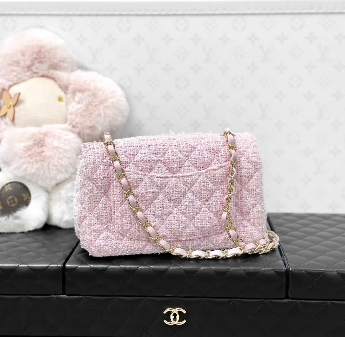 Chanel 21S pink flap