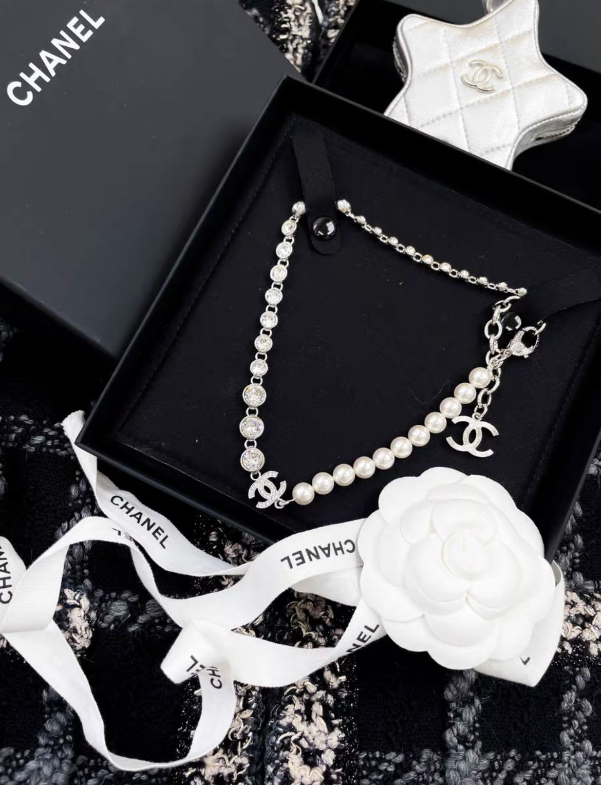 Chanel 23S silver pearl rhinestone choker necklace