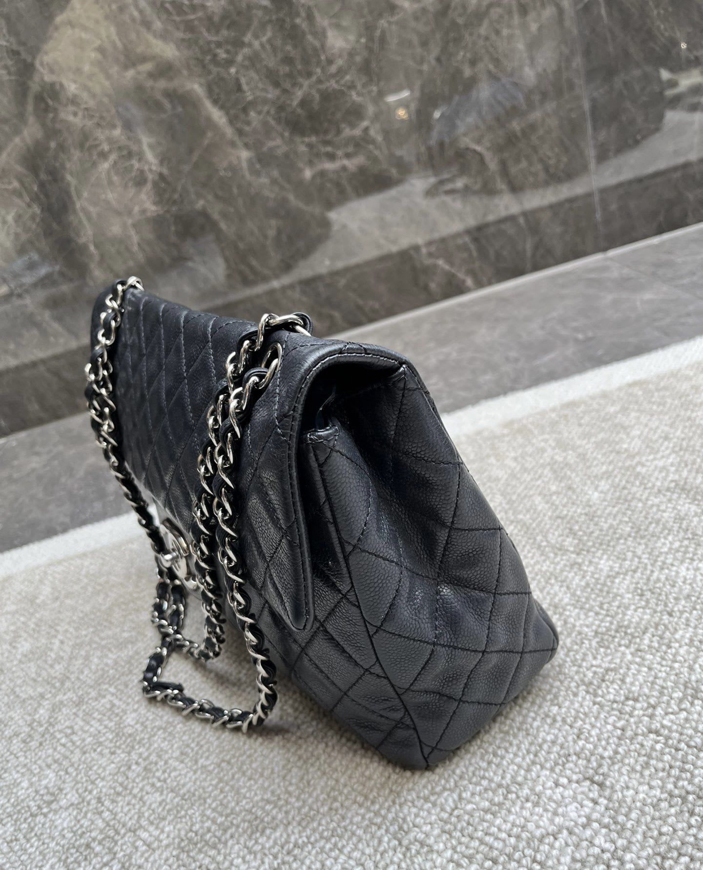 Chanel Black Silver Caviar Airport Bag – Wararni.com