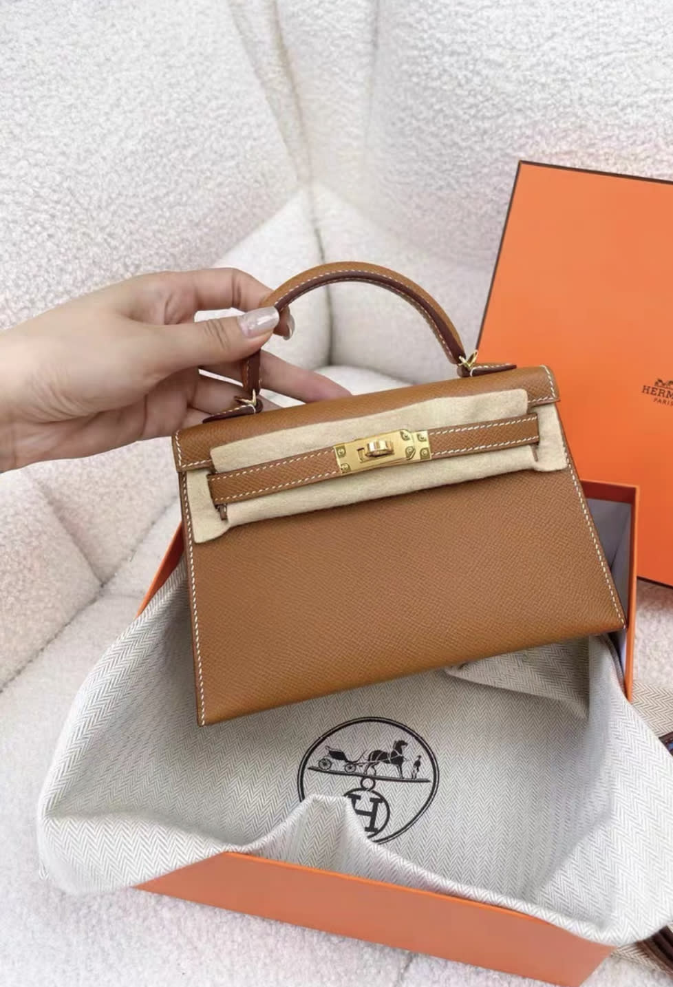 Hermès Hermes mini Kelly gold on gold hardware - Mini kelly Crossbody Bag - Secondhand luxury from Wararni