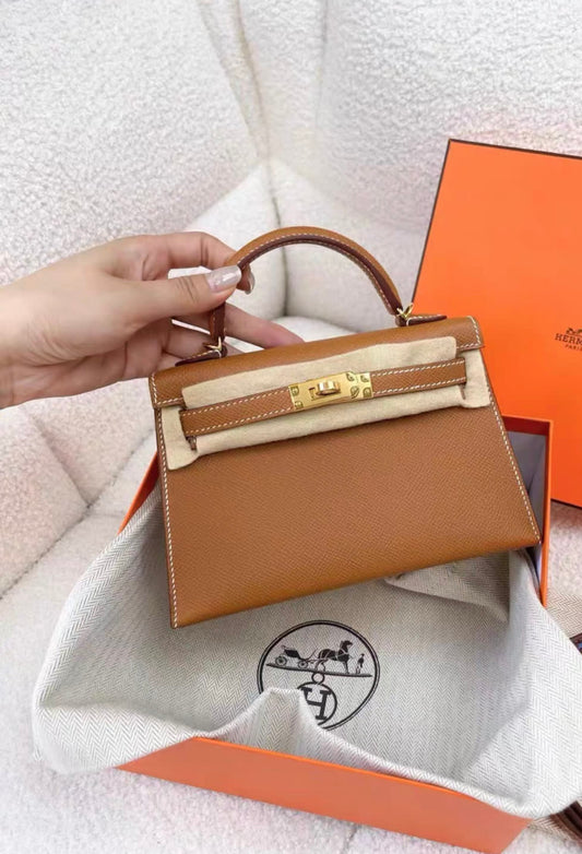 Hermès Hermes mini Kelly gold on gold hardware - Mini kelly Crossbody Bag - Secondhand luxury from Wararni