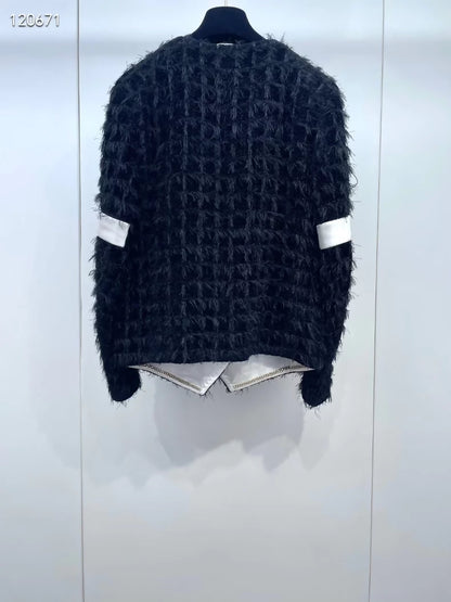 Chanel 20k black & white Jacket