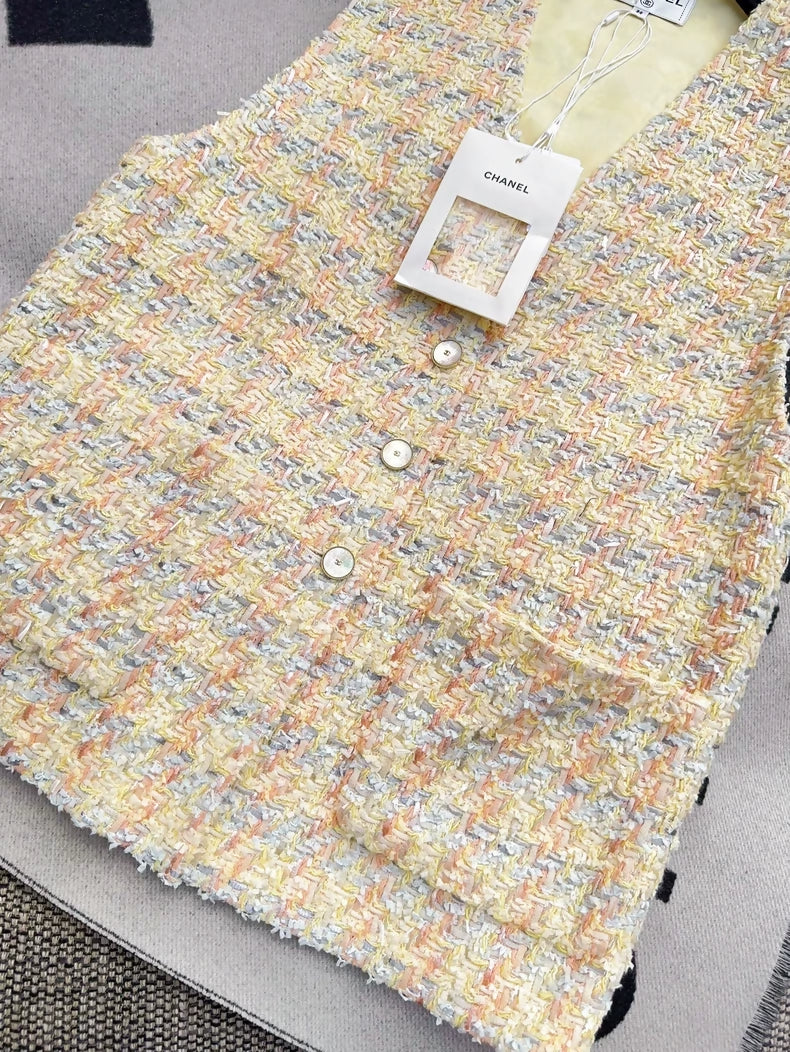 Chanel 25P yellow mixed color tweed vest