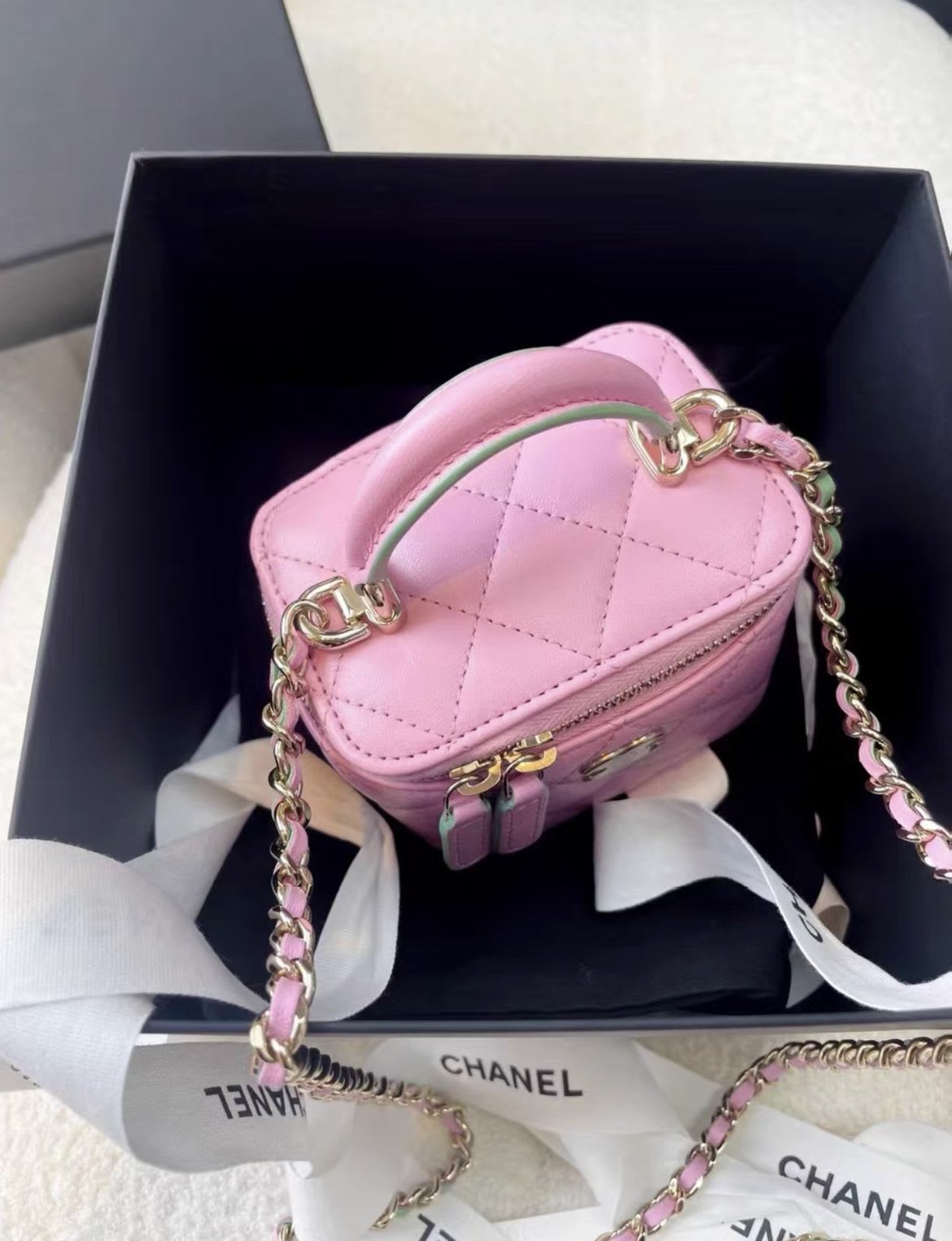 Chanel 23p pink with green handle box chain bag