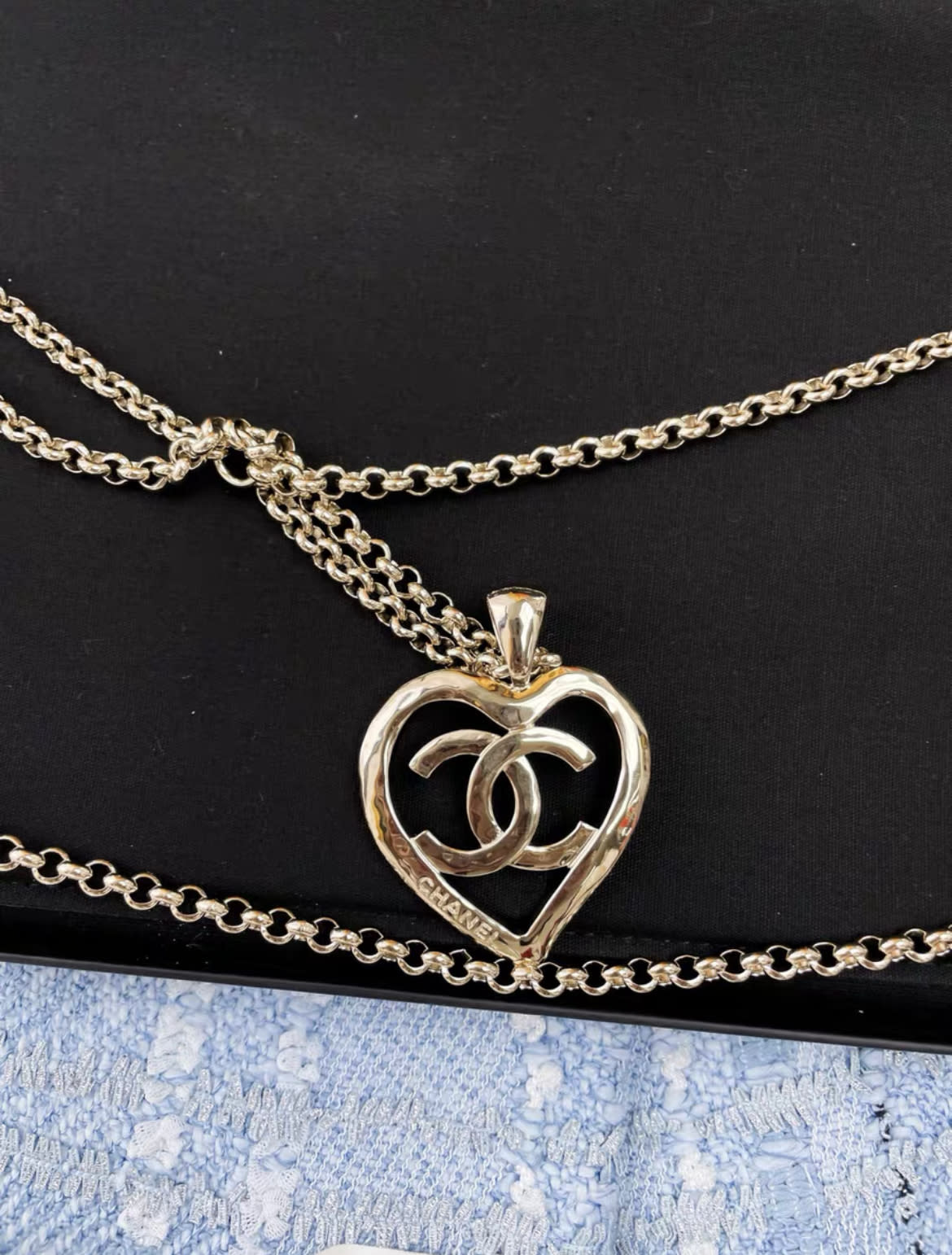 Chanel gold chain heart belt