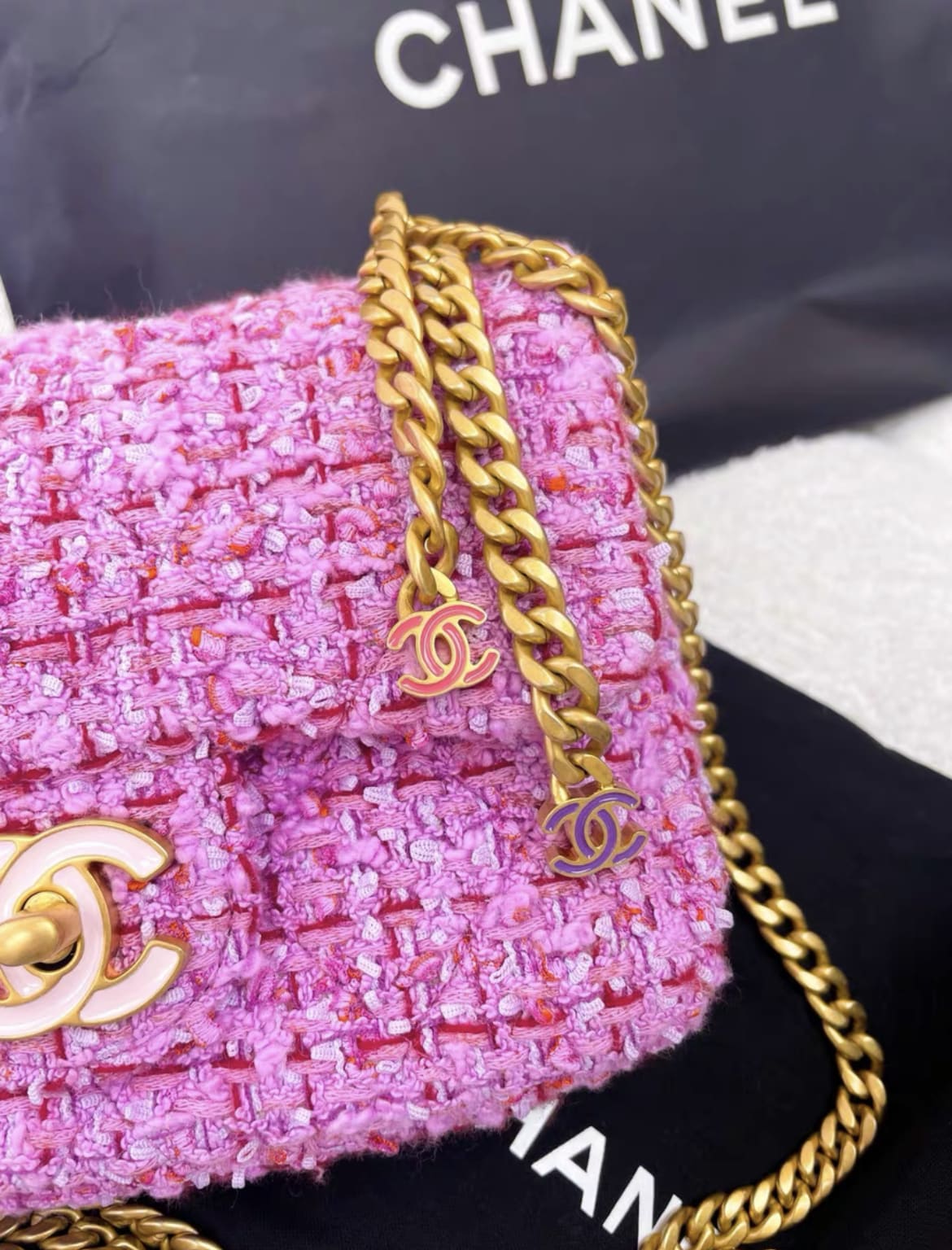 CHANEL 22P SQUARE FLAP BAG TWEED PINK WITH PINK HARDWARE