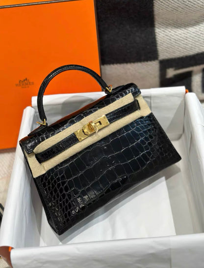 HERMES KELLY 20 MINI SELLIER BLACK ALLIGATOR SHINY GOLD HARDWARE