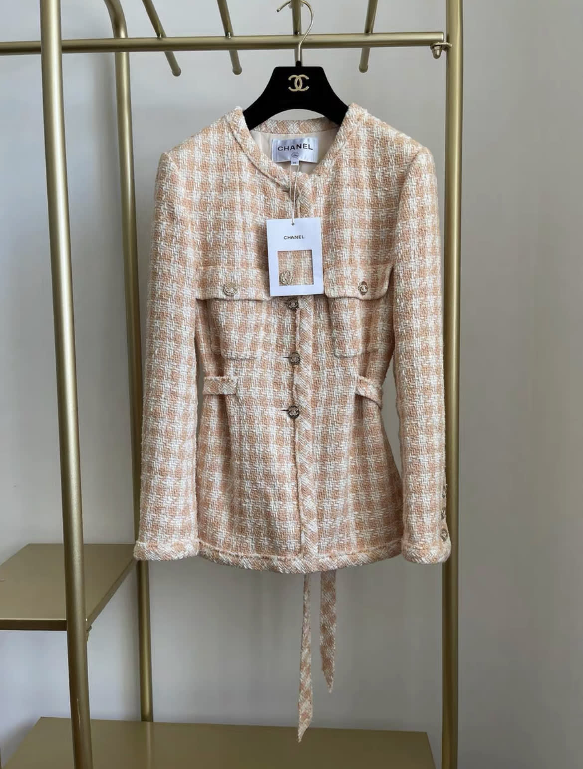 CHANEL chanel 23s houndstooth light orange plaid jacket - 36 Jacket - Vintage fashion from Wararni