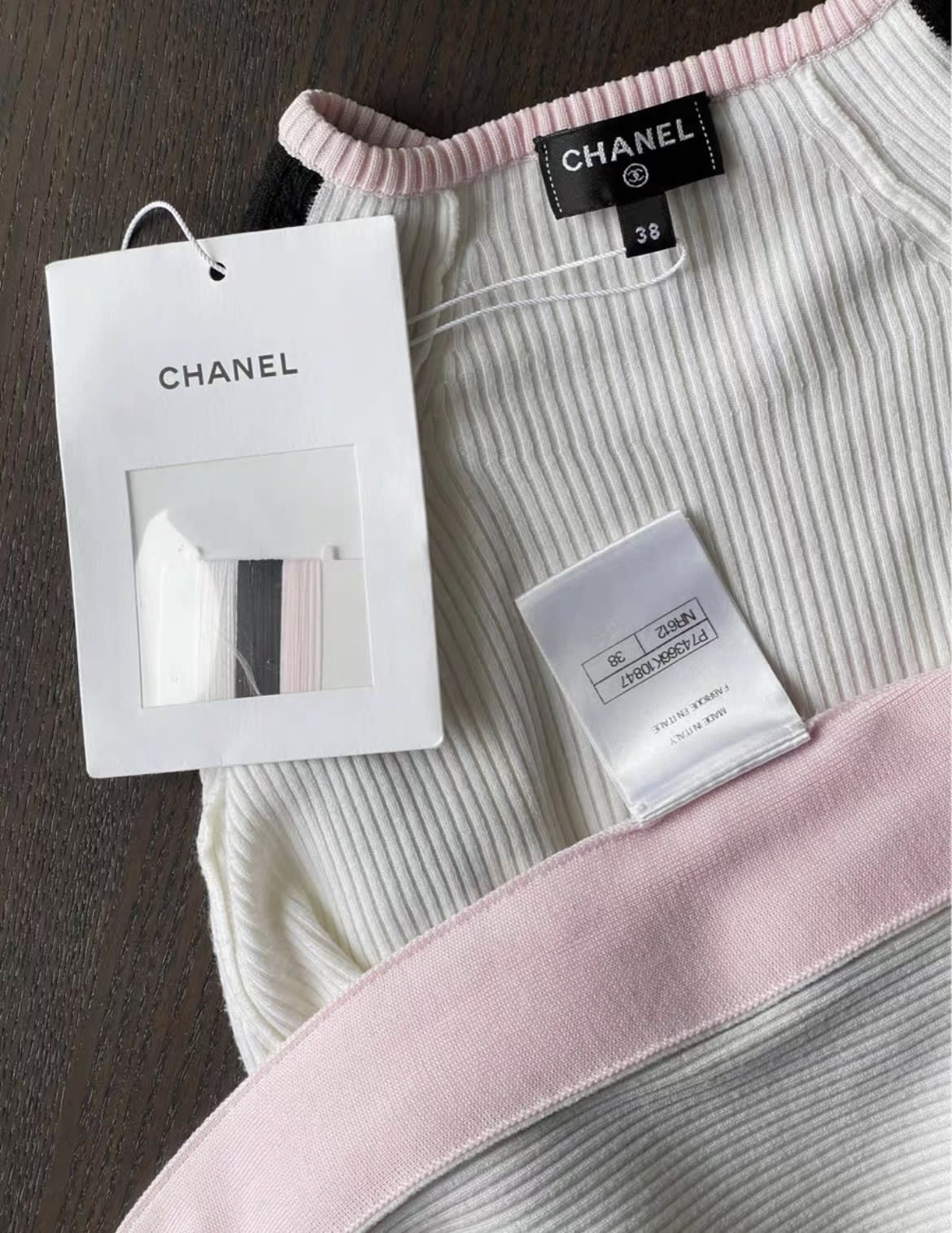 Chanel 2023 Coco neige 23n ski series white cashmere top fr38 with