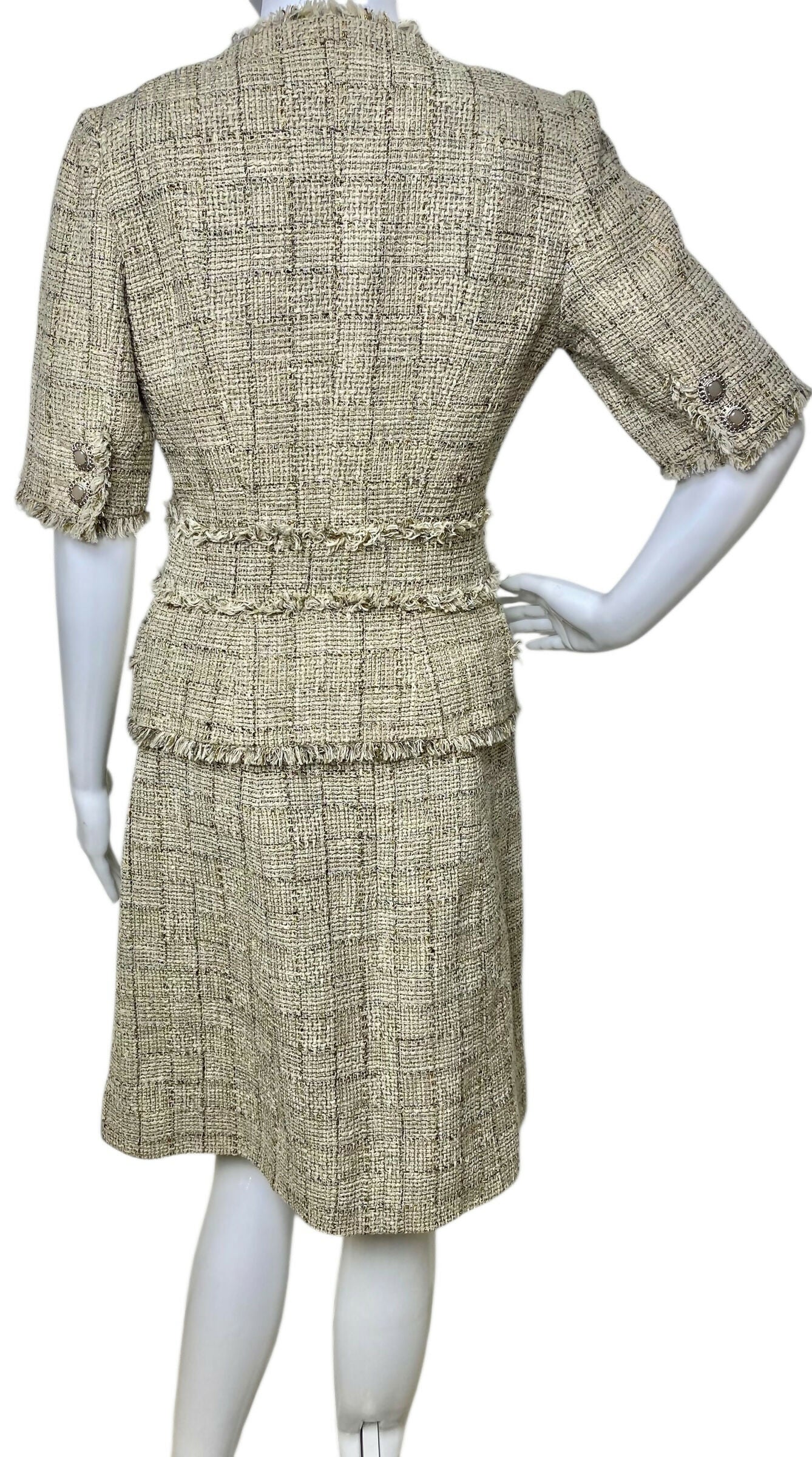 Chanel 10P Fantasy Tweed Beige Metallic Gold Jacket Skirt Suit Set FR 42/44