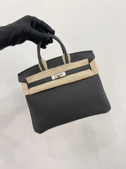 Hermès Birkin 25 black Togo leather with brushed palladium hardware