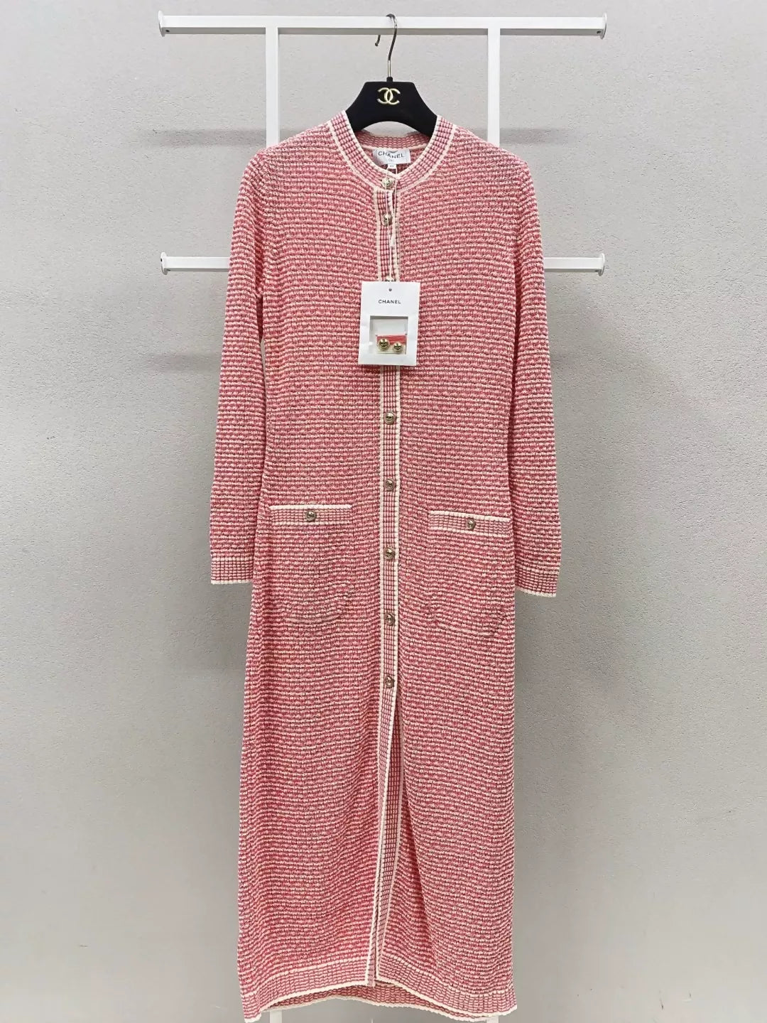 Chanel 21C rose red striped woven long cardigan