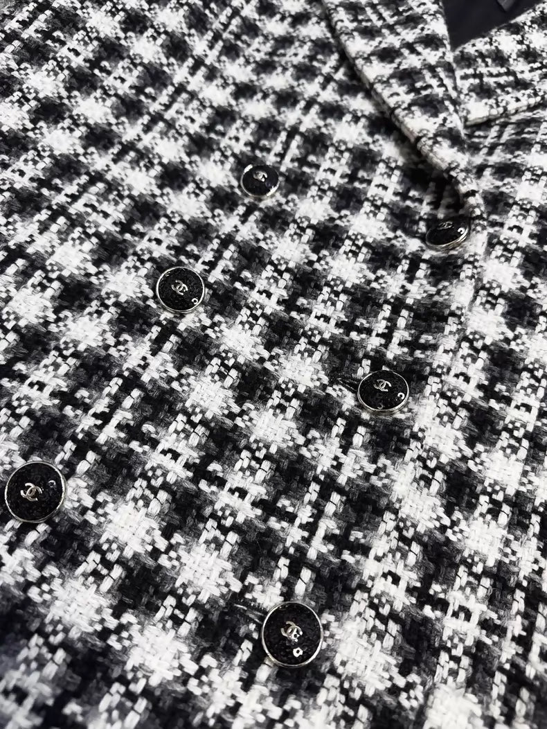 Chanel 21B black and white tweed coat
