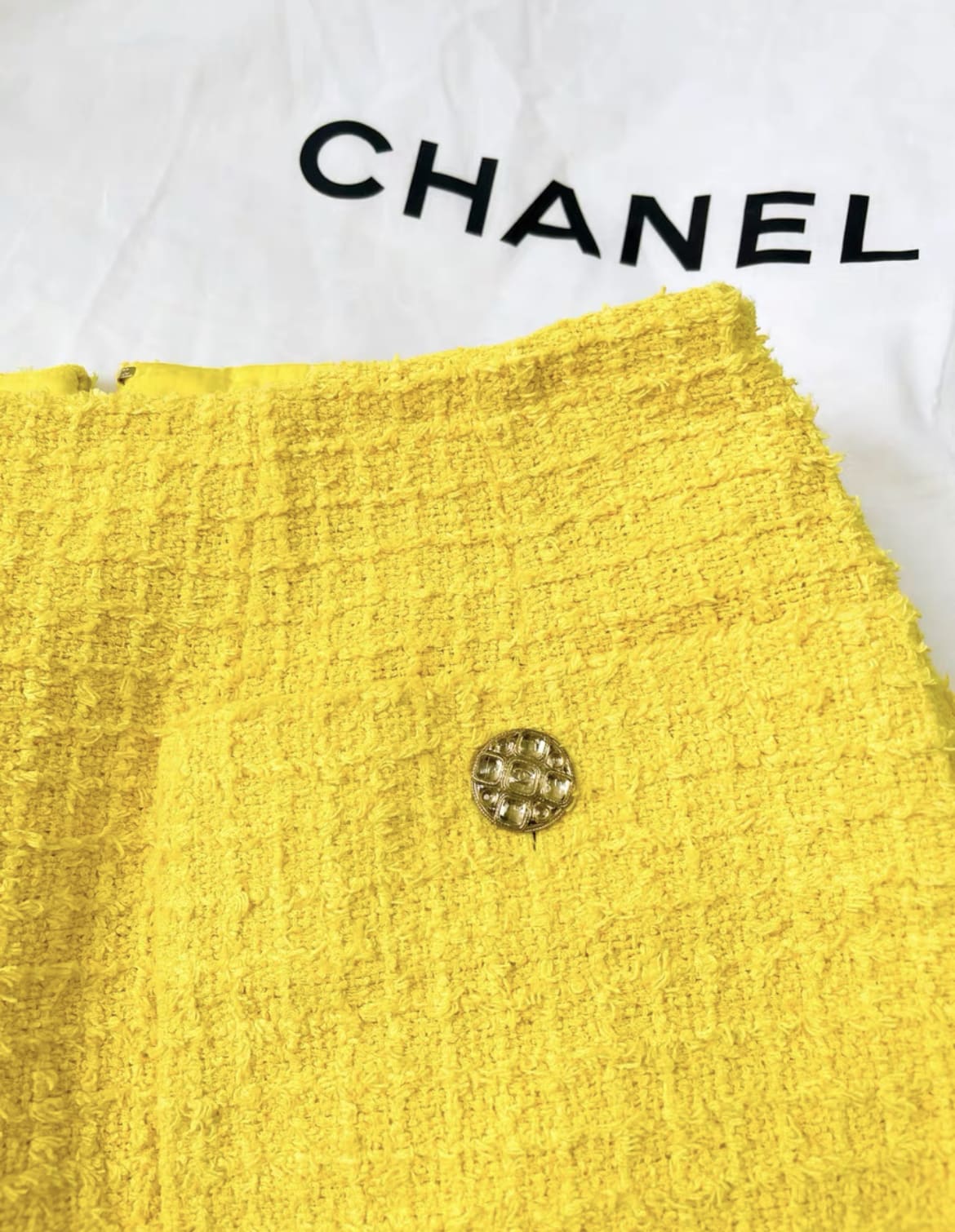 Chanel 22s yellow skirt