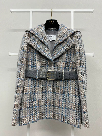 Chanel 18A Gray tweed cape coat