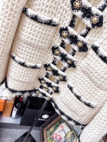 Chanel 2014 Off-White Embossed Lion Head Button Four-Pocket Wool Jacket