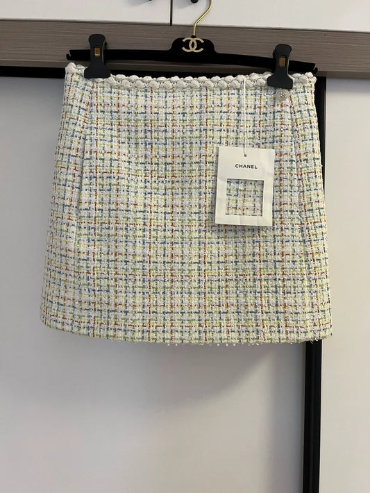 Chanel 25C yellow tweed skirt