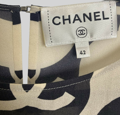 Epic Chanel 21P Ivory & Black CC Wave Silk Midi Dress FR 42